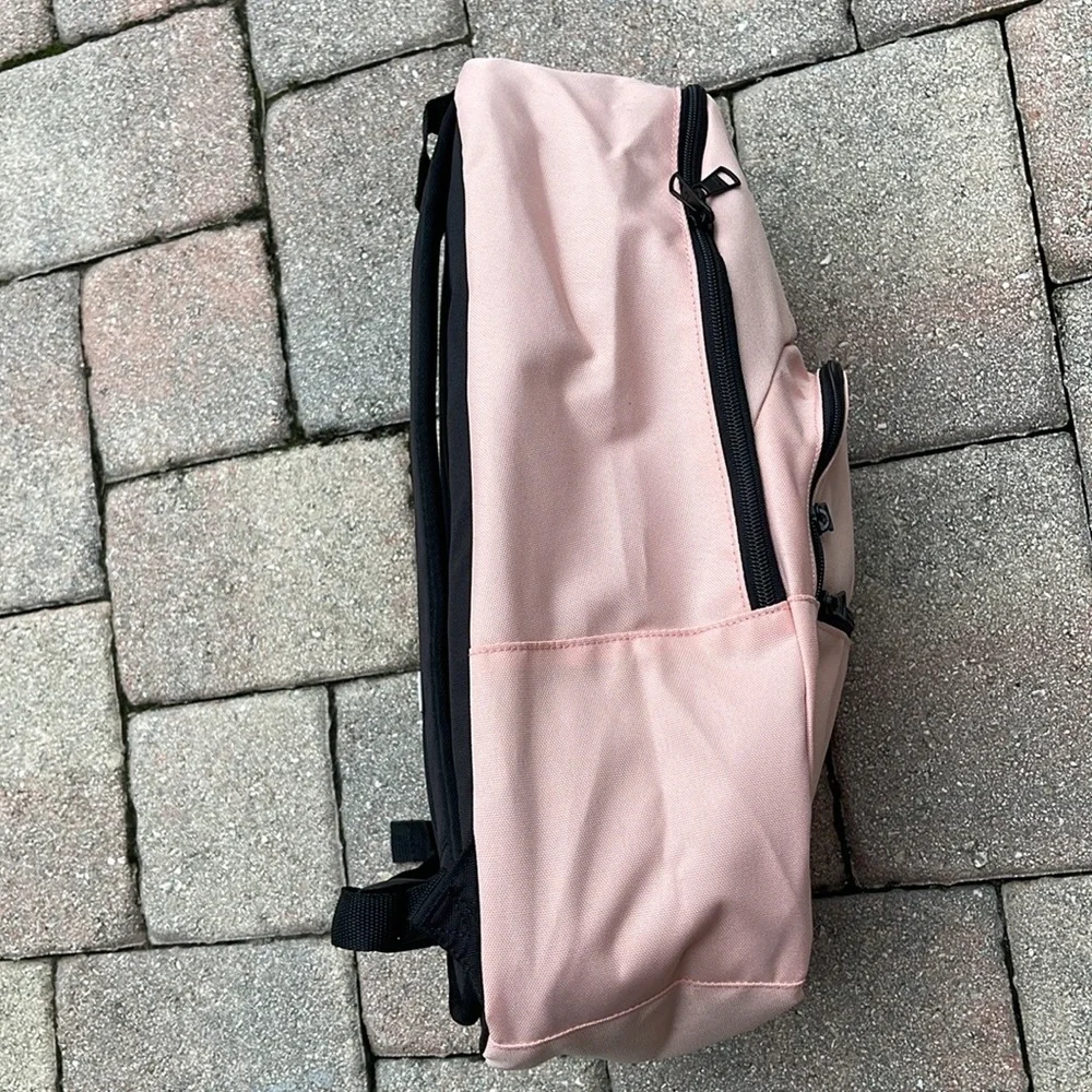 Vans Ranged 2 Prints Adult Laptop Backpack One Size (Coral Cloud-asphalt) NWT